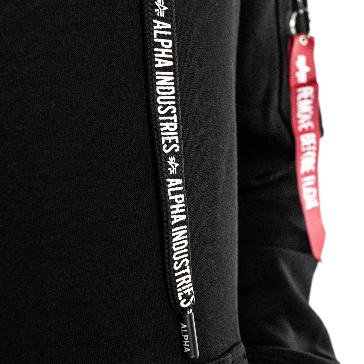 Alpha Industries Inc Alpha Hoodie - BLACK Pánska Mikina