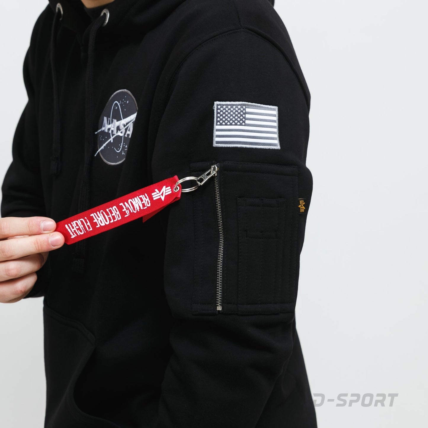 Alpha Industries pánska mikina s kapucňou NASA Space Shuttle čierna