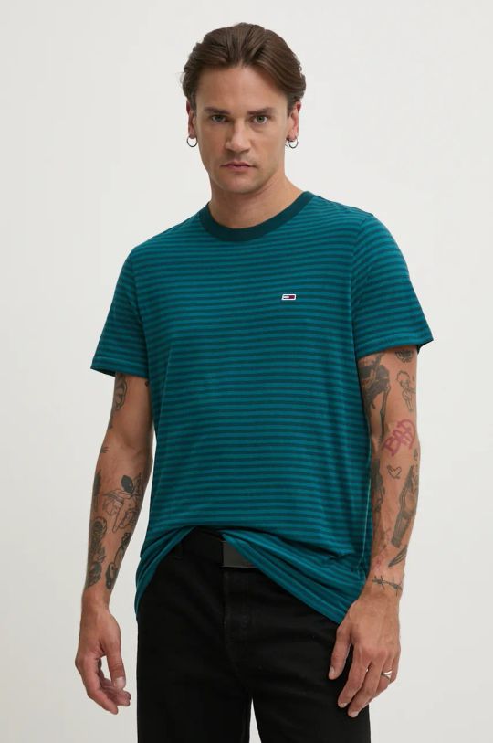 Bavlnené tričko Tommy Jeans pánske, zelená farba, vzorované,