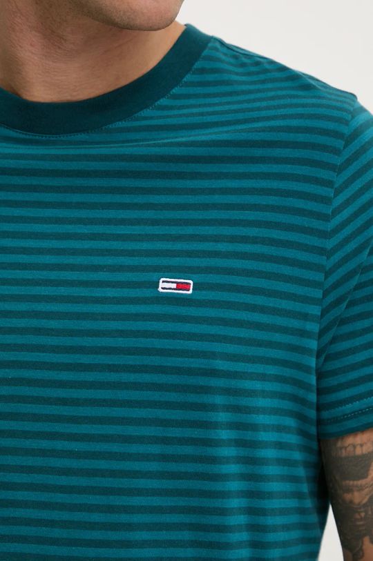 Bavlnené tričko Tommy Jeans pánske, zelená farba, vzorované,