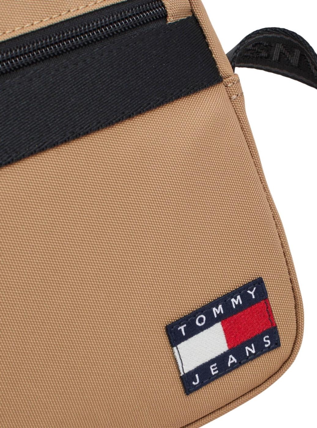 Tommy Jeans pánska taška Daily Reporter hnedá