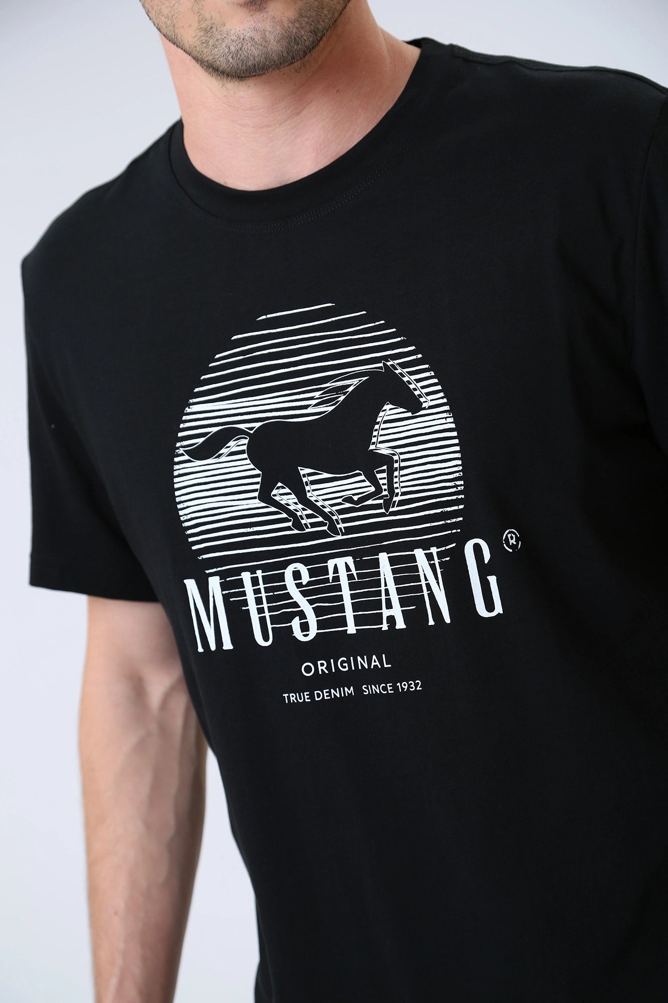 Mustang pánske tričko s logom čierne