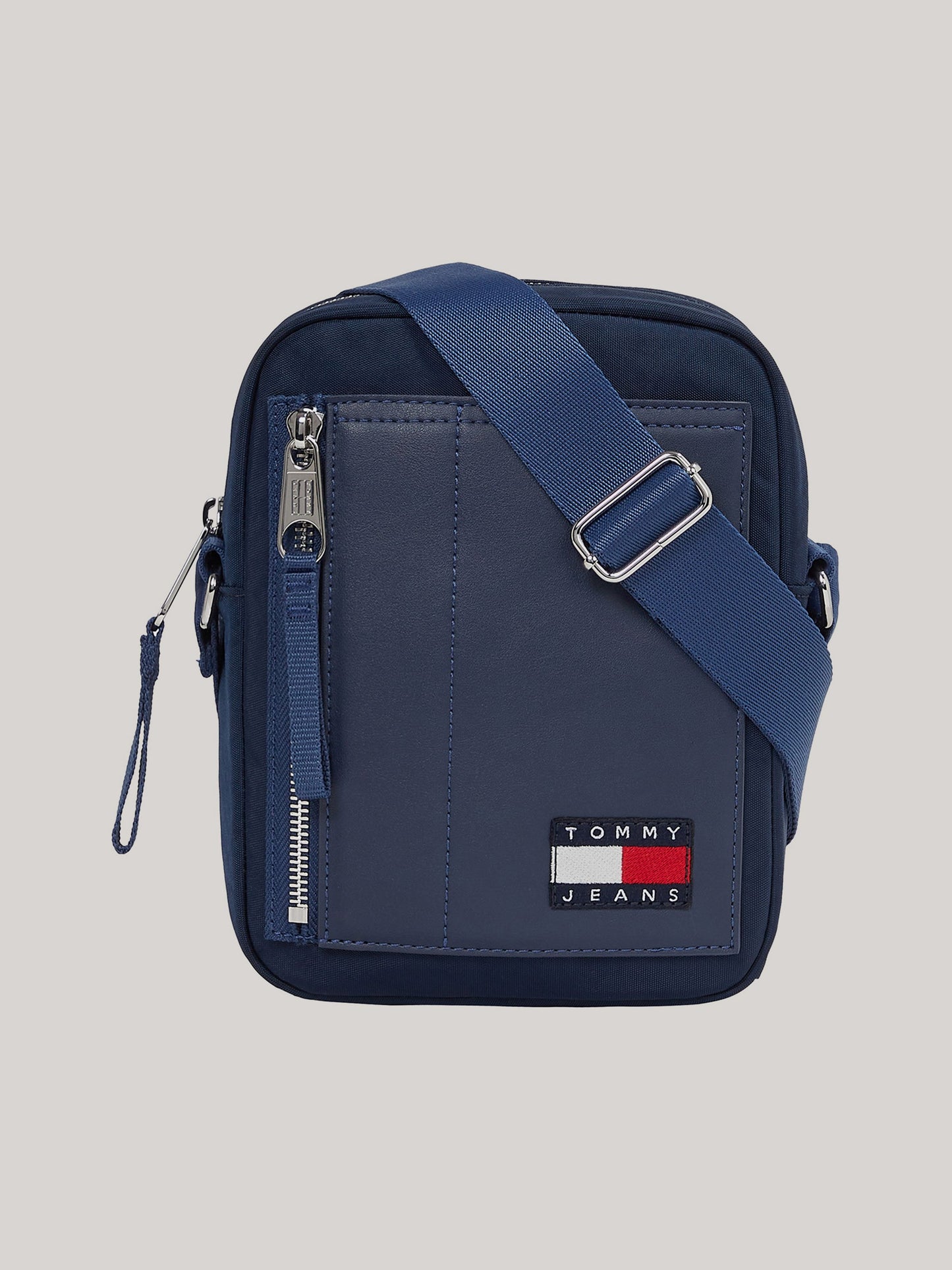 Tommy Jeans Logo Badge Reporter Bag taška