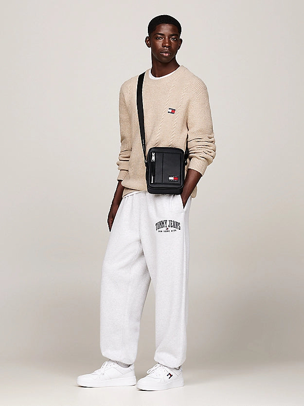 Tommy Jeans Webbing Strap Badge Reporter Bag
