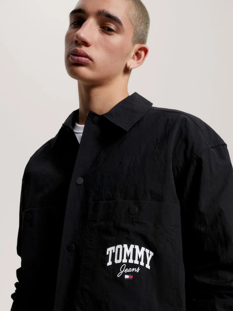 Tommy Jeans pánska prechodná bunda čierna