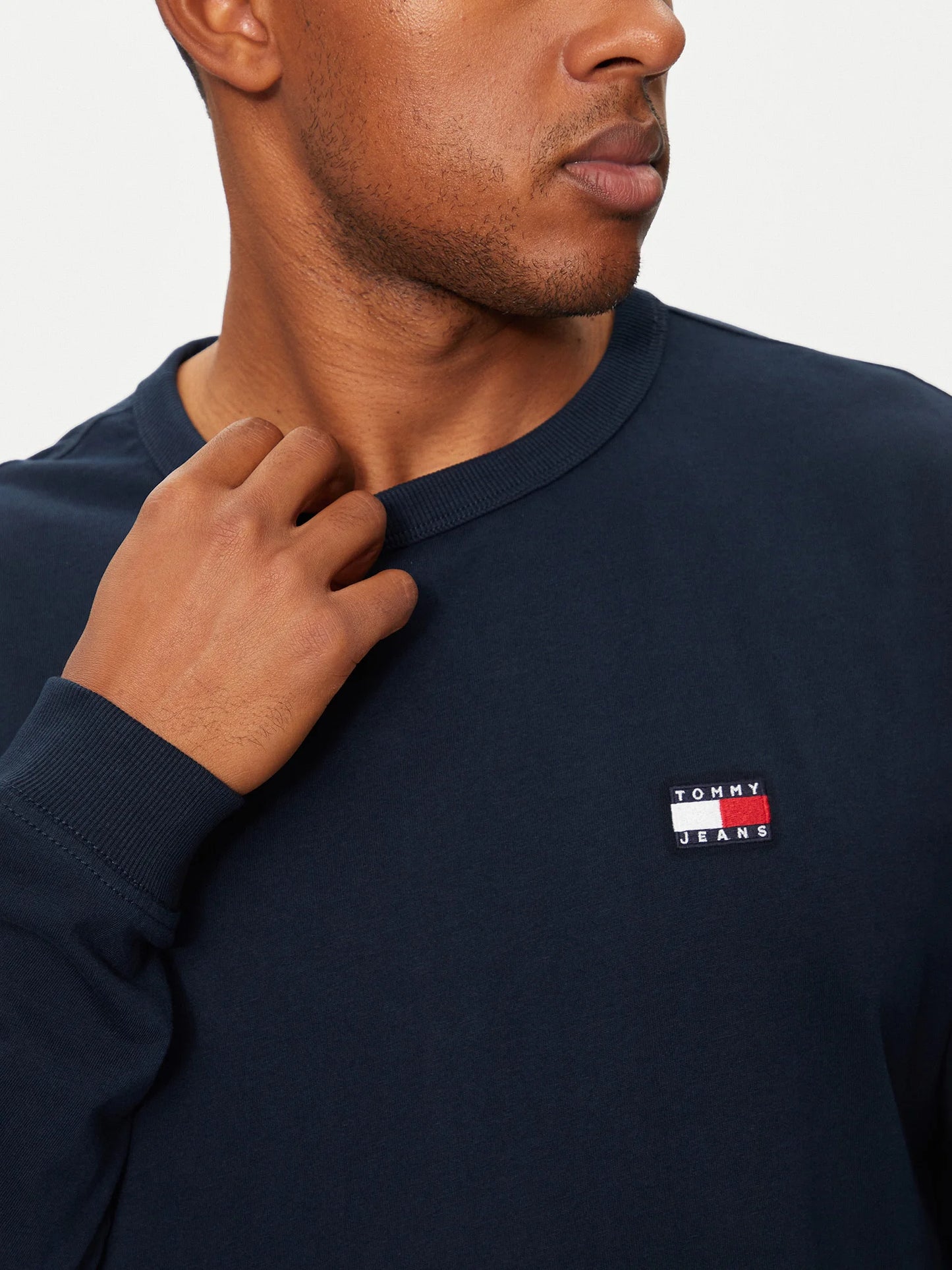 Tommy Jeans pánske tričko s dlhými rukávmi tmavomodré