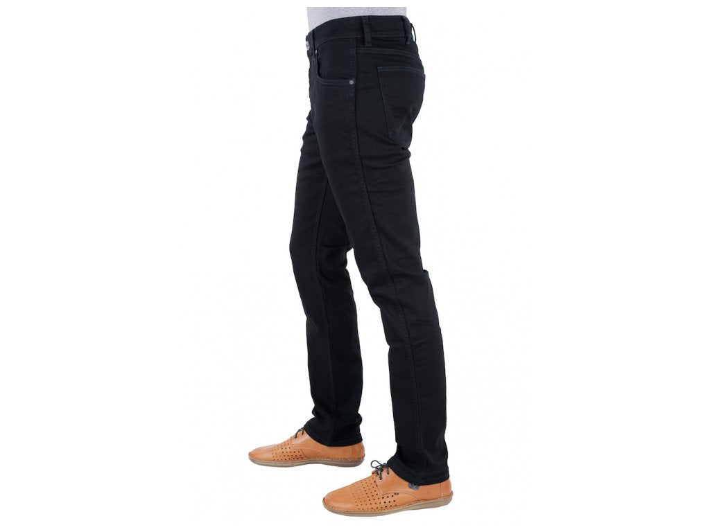 Wrangler pánske džínsy Greensboro Black Valley čierne