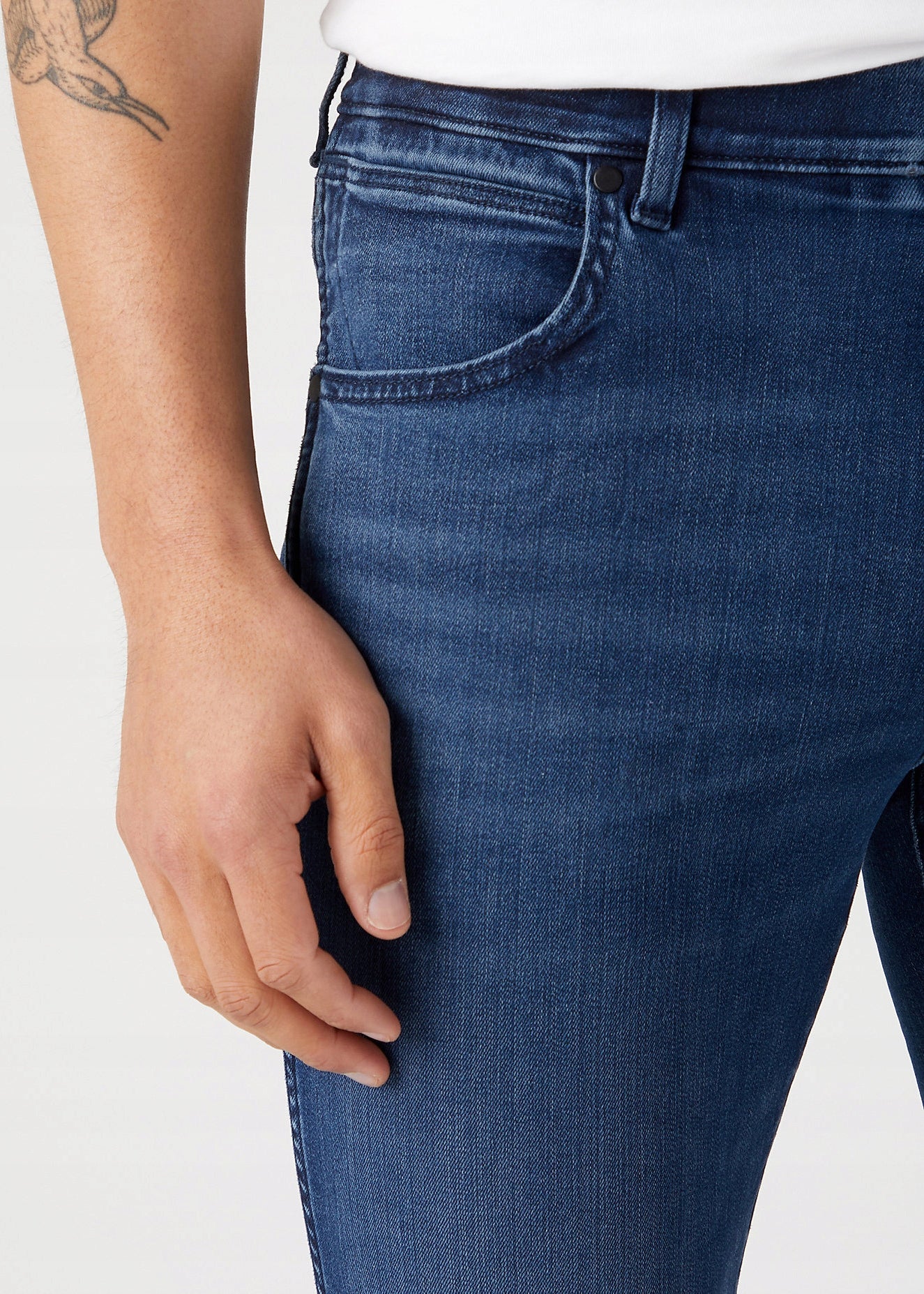 Wrangler pánske rifle Larston Slim Tapered Apollo