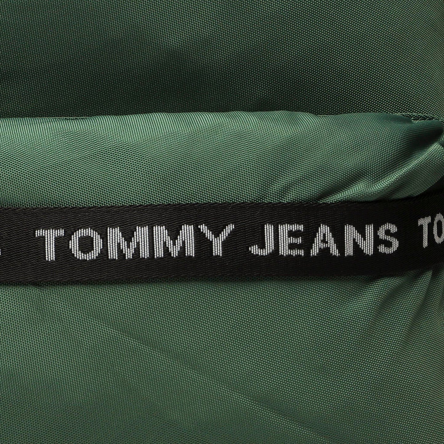 Tommy Jeans ruksak Essential Dome zelený